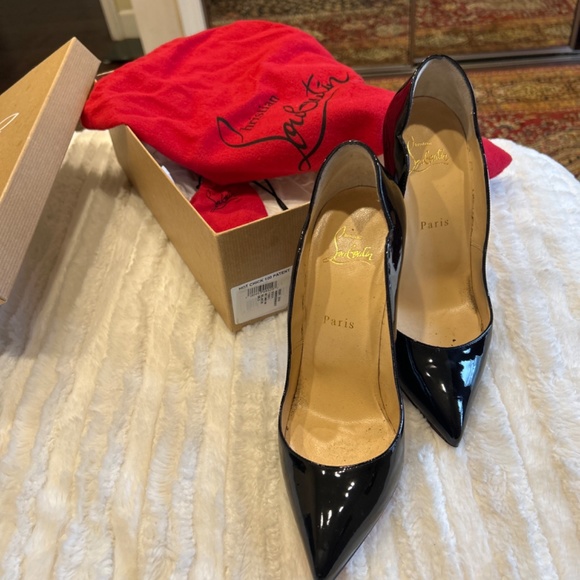 Louboutin pumps - Picture 3 of 3